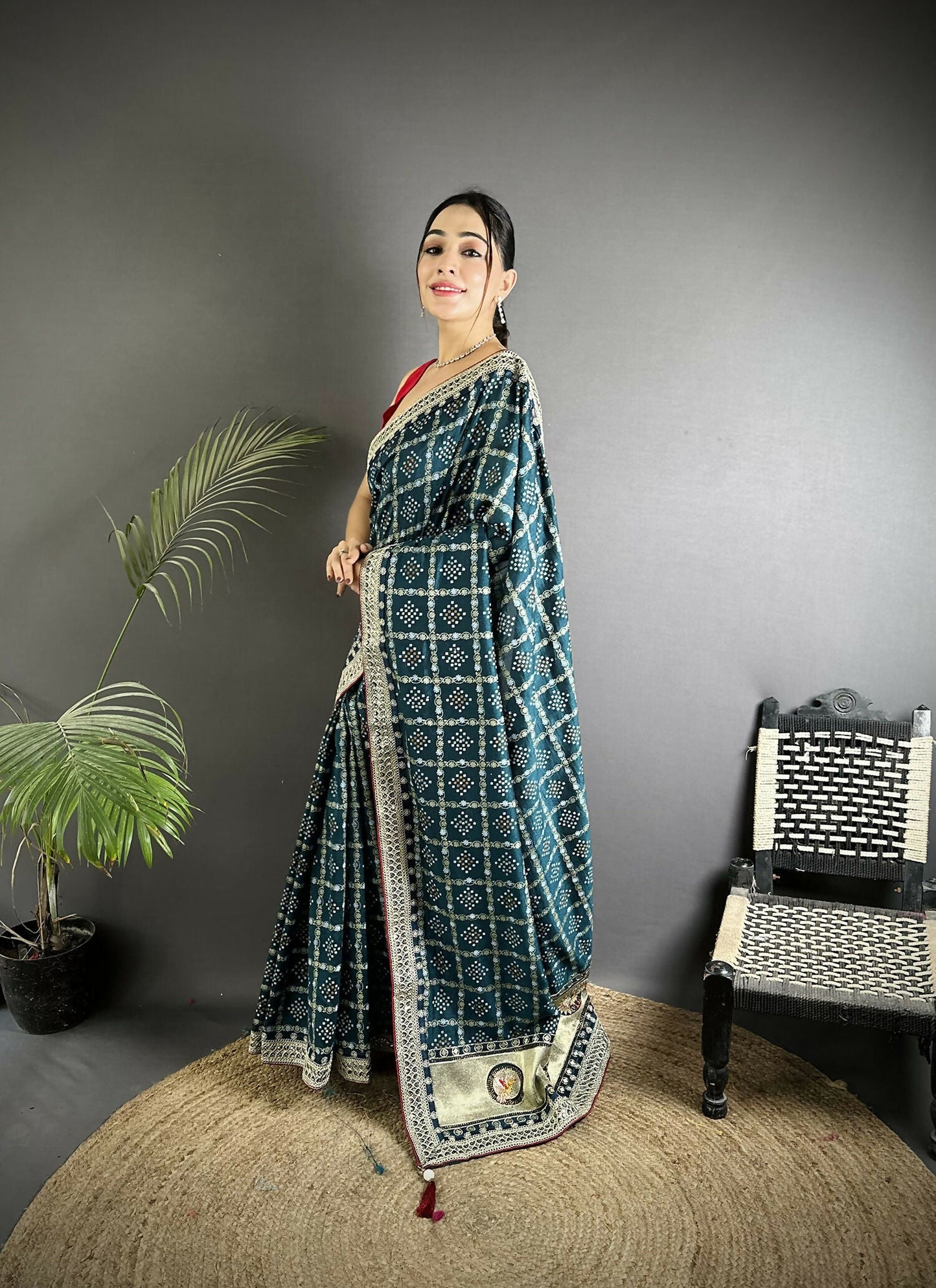 Joban Fashion Navy Blue Bandhej Bandhani Vichitra Silk Bandhani Prints Saree