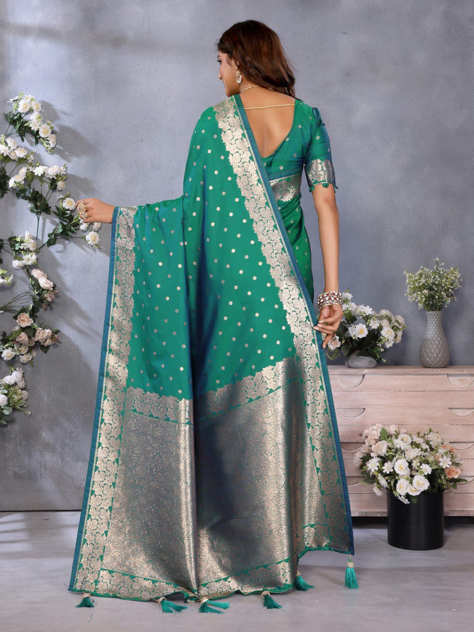 Anaita Green Premium Banarasi Tissue Silk Saree With Gala Weaving Work