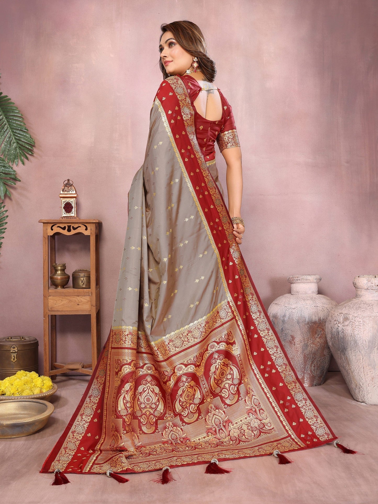 Anaita Grey Handloom Kalamkari Silk Saree With Zari Woven Work