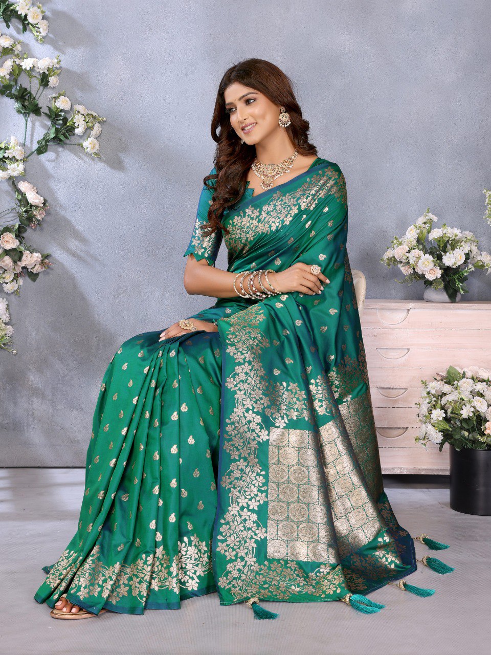 Anaita Green Premium Banarasi Tissue Silk Saree With Gala Weaving Work
