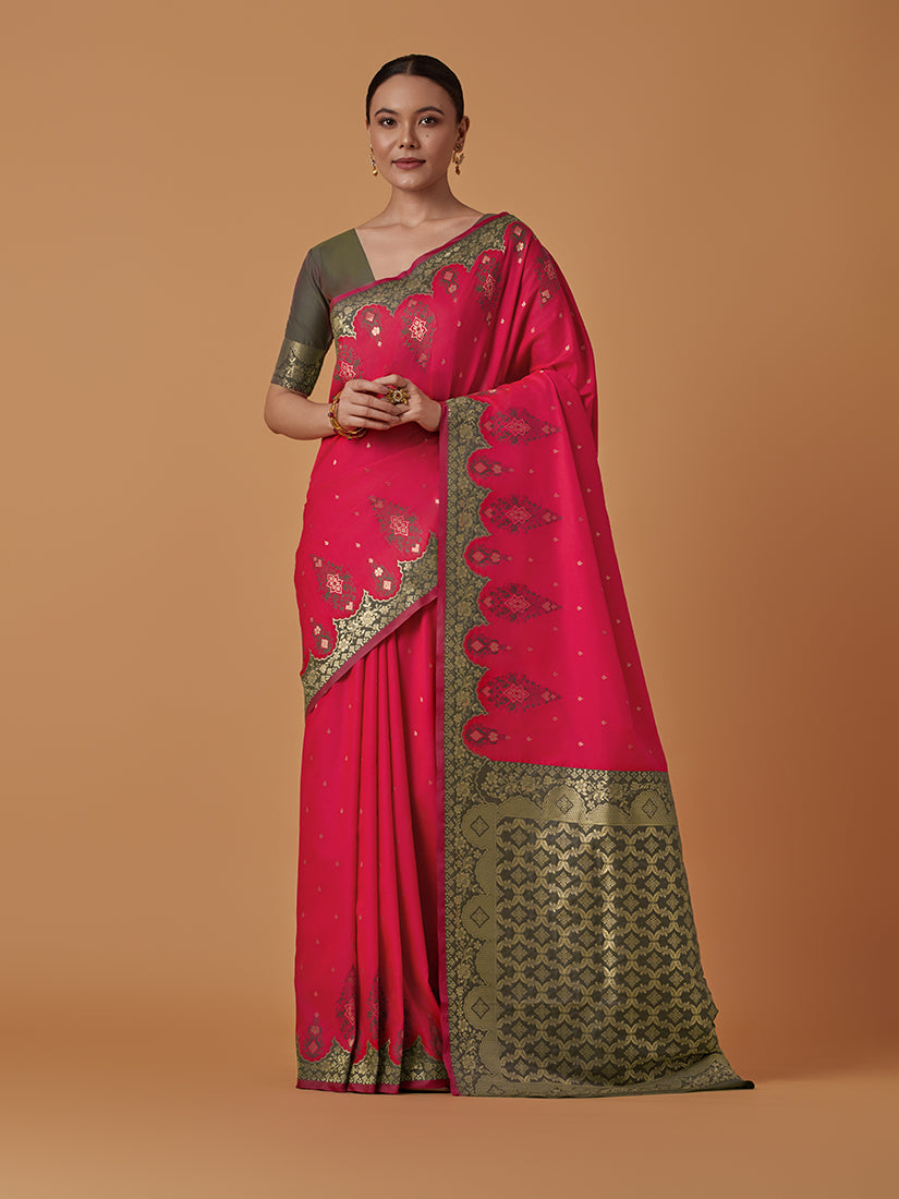 Monjolika Fashion Pink Banarasi Silk Blend SareeWith Zari Woven Rich Brocade Design