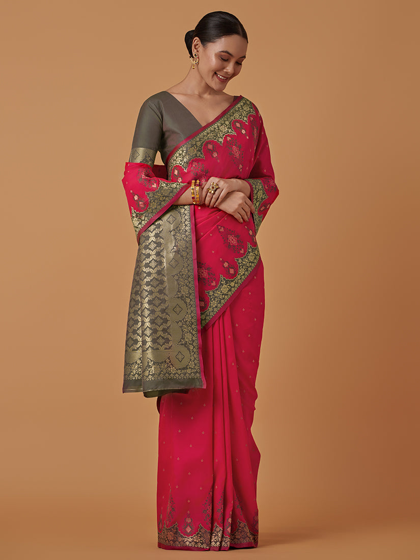 Monjolika Fashion Pink Banarasi Silk Blend SareeWith Zari Woven Rich Brocade Design