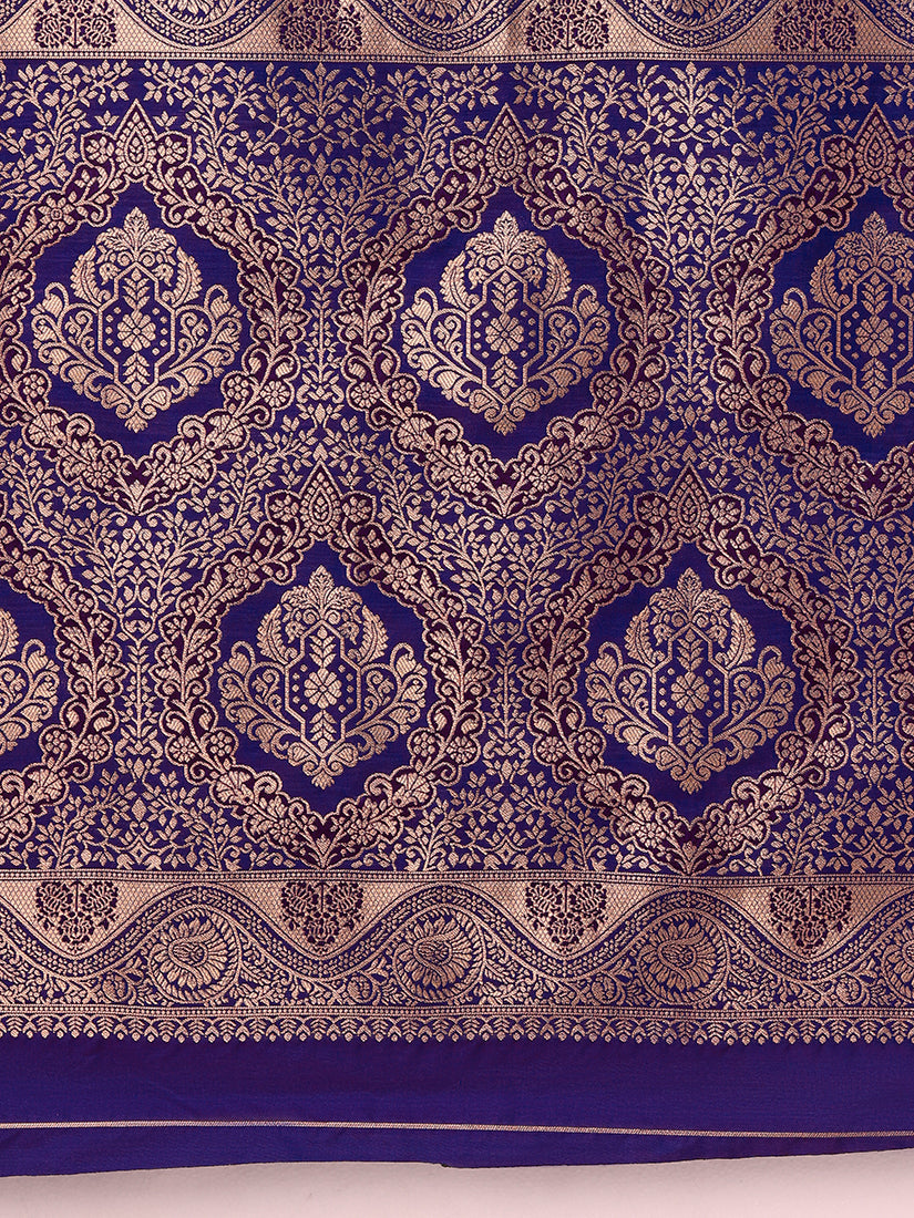 Monjolika Fashion Lavender Banarasi Silk Blend SareeWith Traditional & Modern Dulha Dulhan Figure Zari Woven Detailing