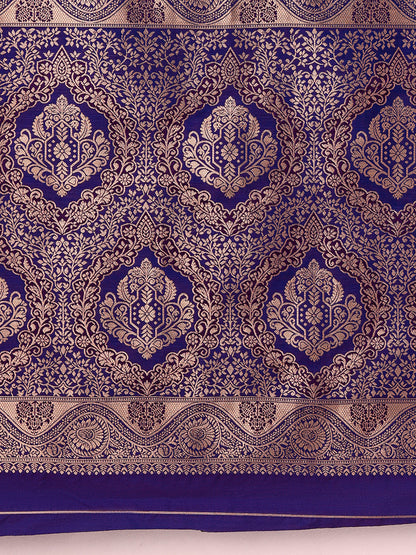 Monjolika Fashion Lavender Banarasi Silk Blend SareeWith Traditional & Modern Dulha Dulhan Figure Zari Woven Detailing