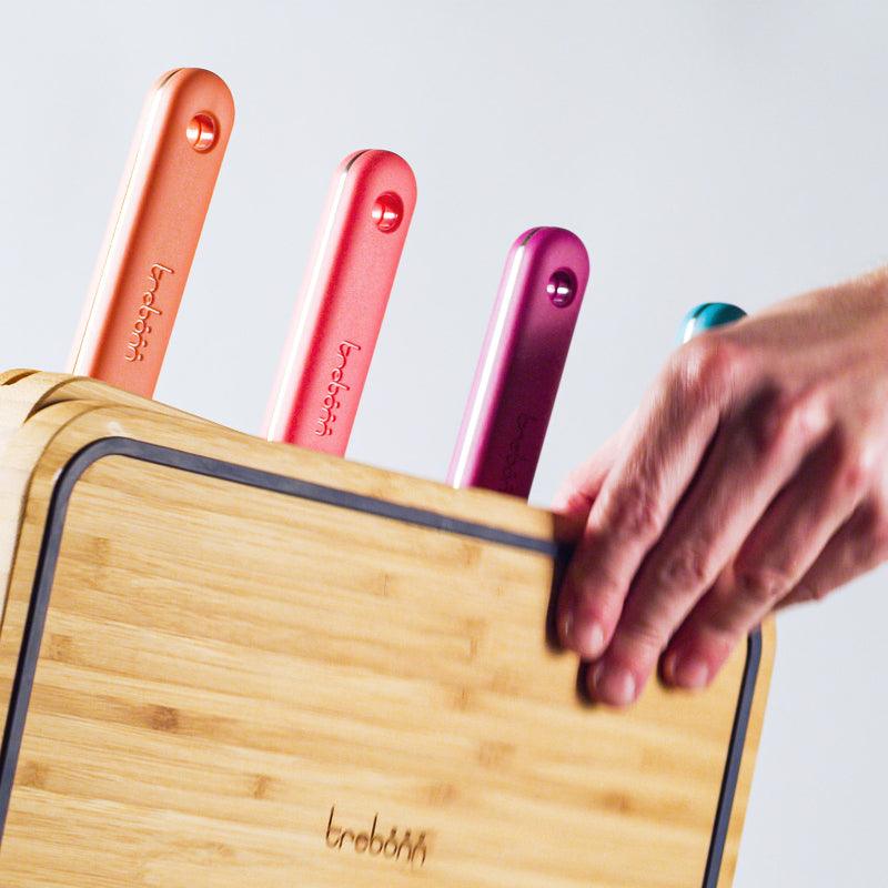 Block- Chopping Station with Knifes integrated