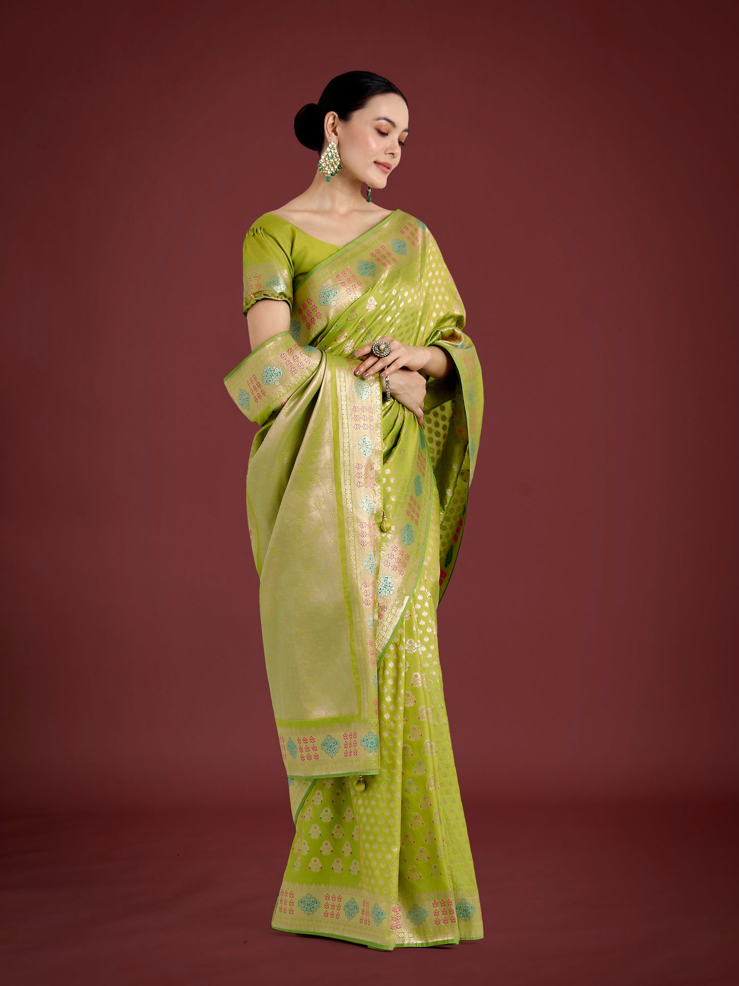 Monjolika Fashion Lime Green Colour Banarasi Silk Zari Weaving Classic Saree