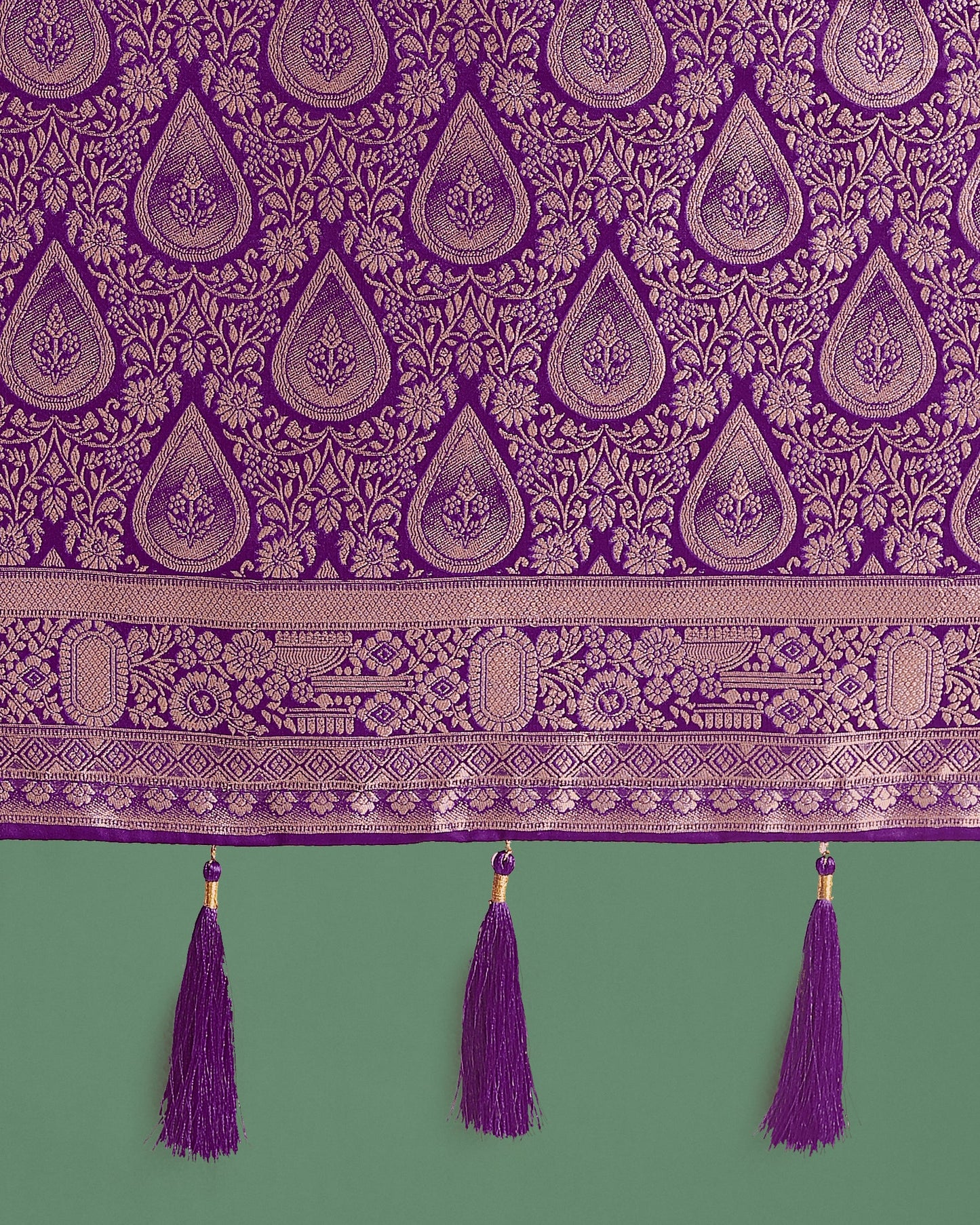Monjolika Fashion Purple With Gold Bordar Banarasi Woven Satin Saree