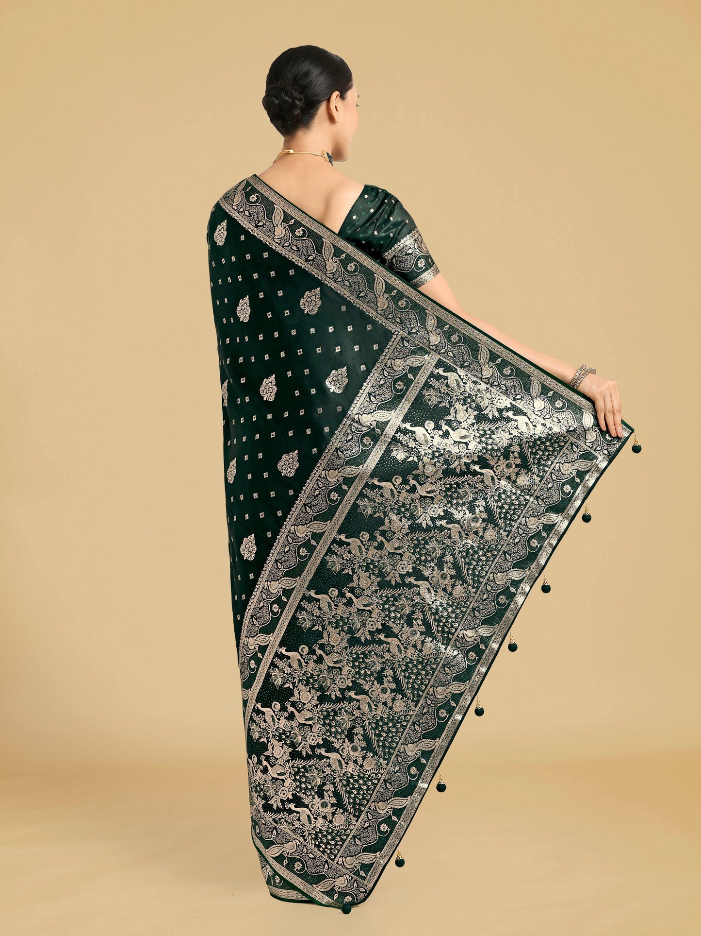 Monjolika Fashion Traditional Dark Geen Woven Banarasi Satin Silk Saree