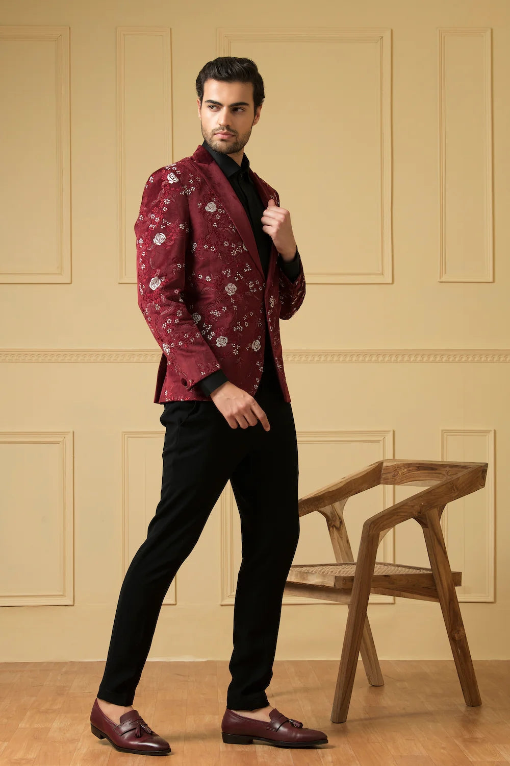 Maroon Embriodered Blazer by Hilo Design