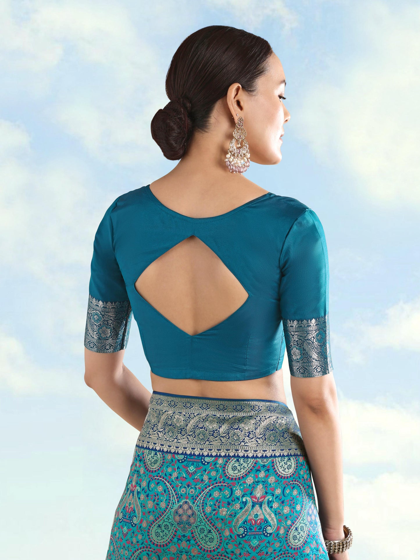 Monjolika Fashion Turquoise Banarasi Silk Saree With Traditional Paisley Weaves