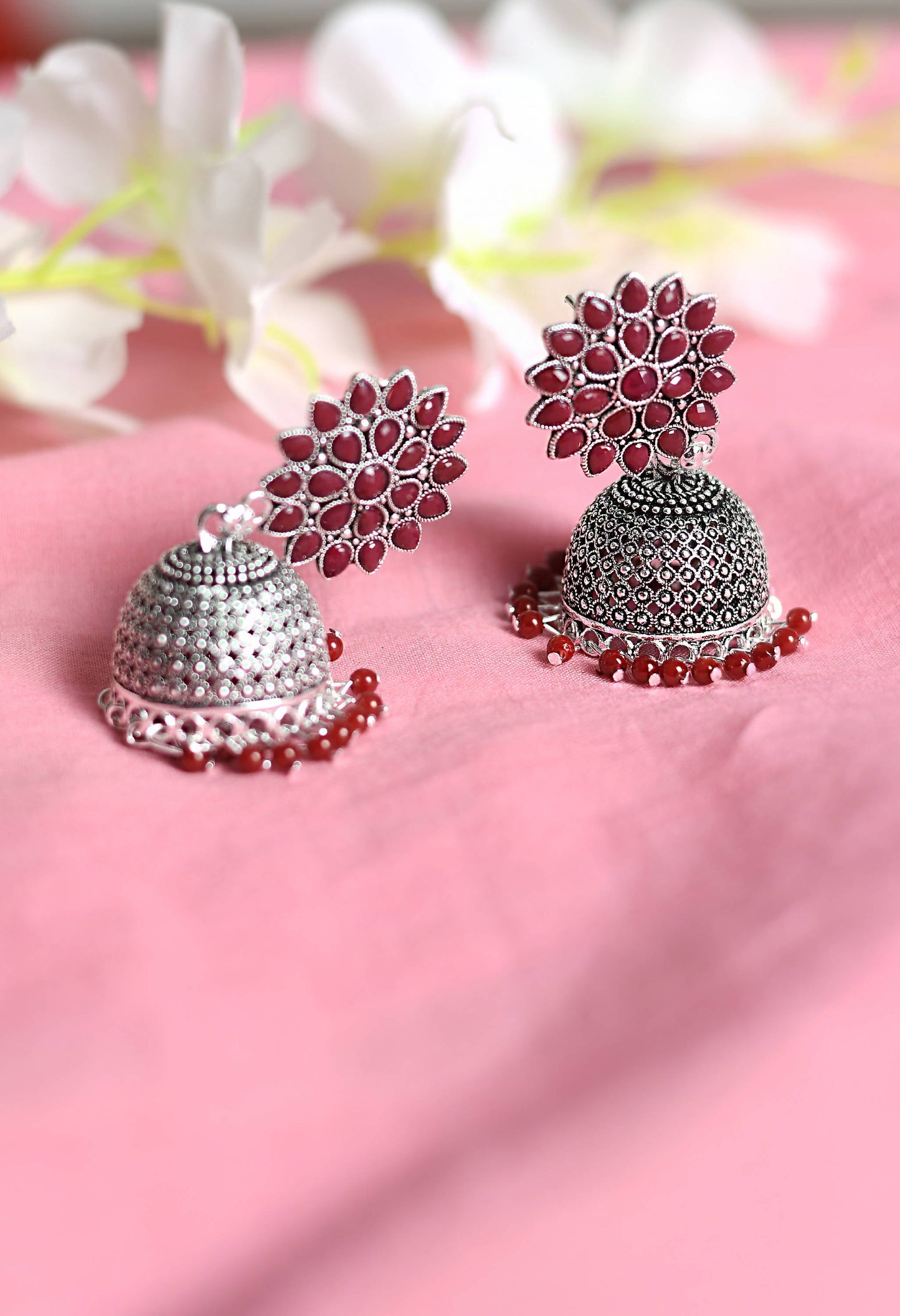 Mominos Fashion Johar Kamal Kundan Work Jhumka With Maroon Beads