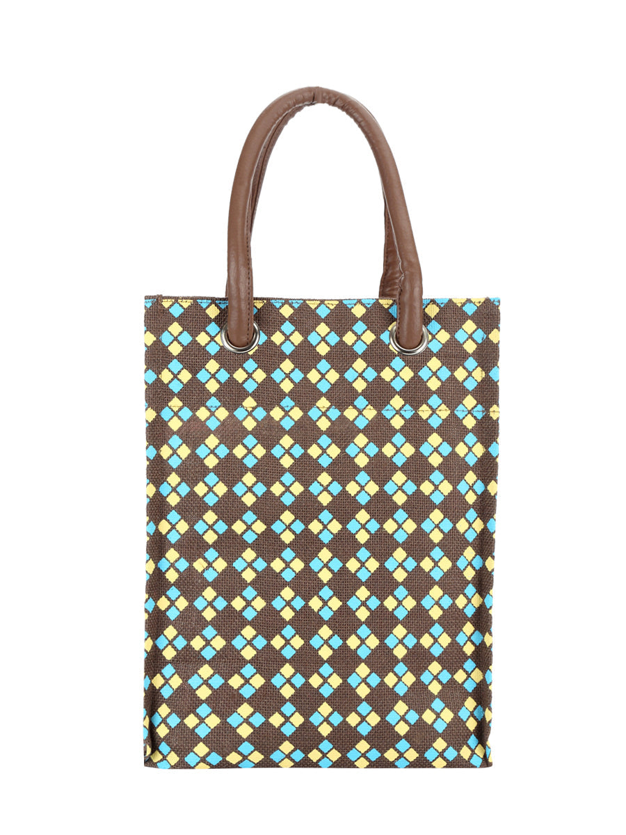 Jute Cottage Diamond Print Big Eyelet Lunch With Bottom Board
