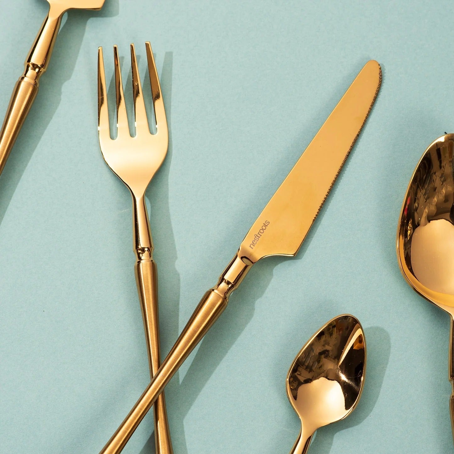 Nestroots Graceful Contours Set of 5 Cutlery with Curvy Handles