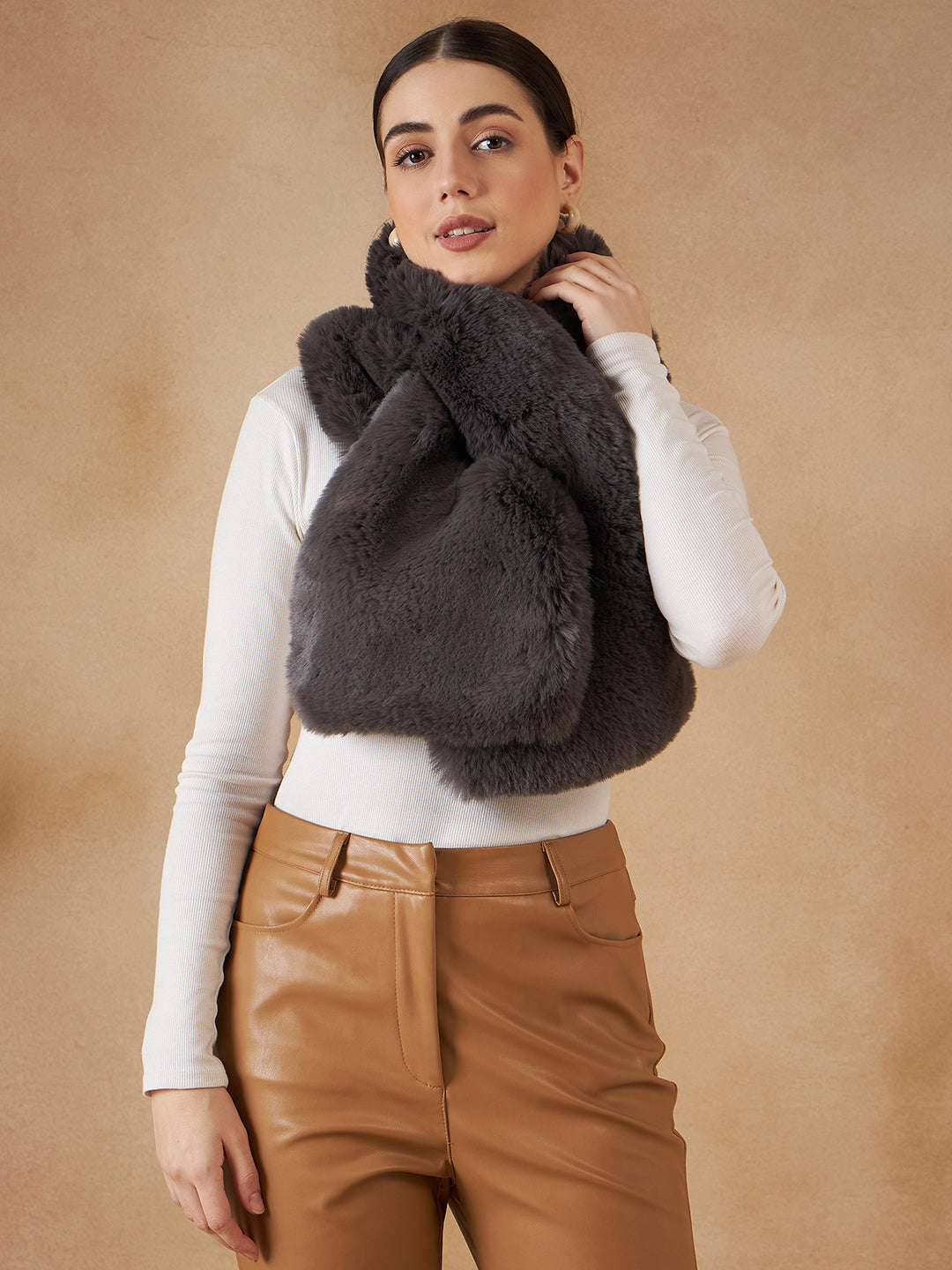 InWeave Slaty Grey Faux Fur Neck Warmer
