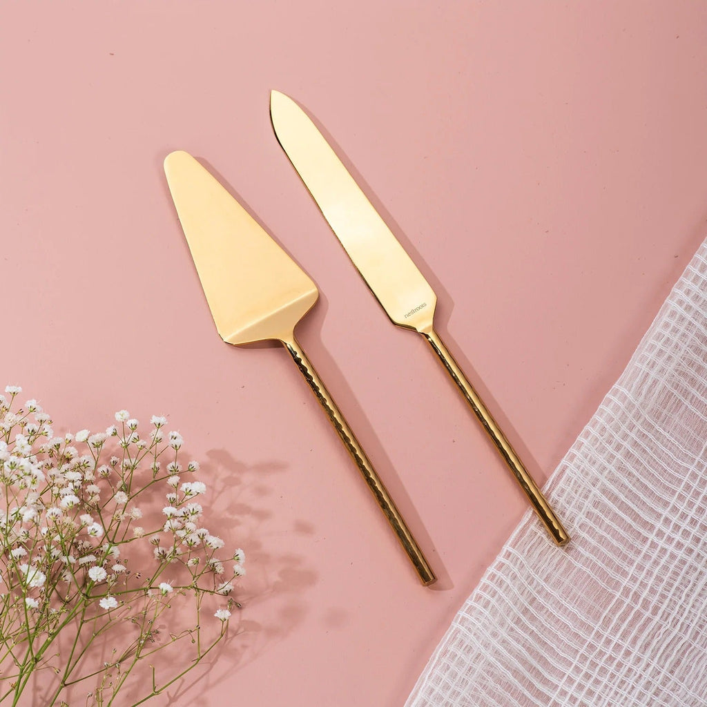 Nestroots Round Elegance Set of 2 Cake Servers with Hammered Handles
