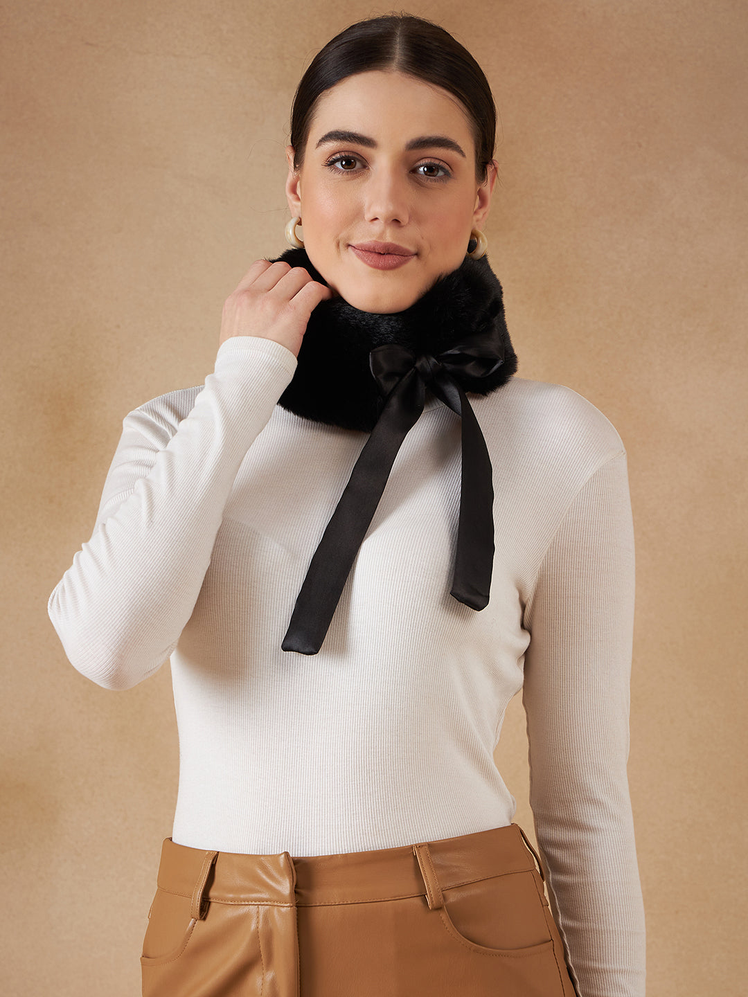 InWeave Black Fur Neckpiece