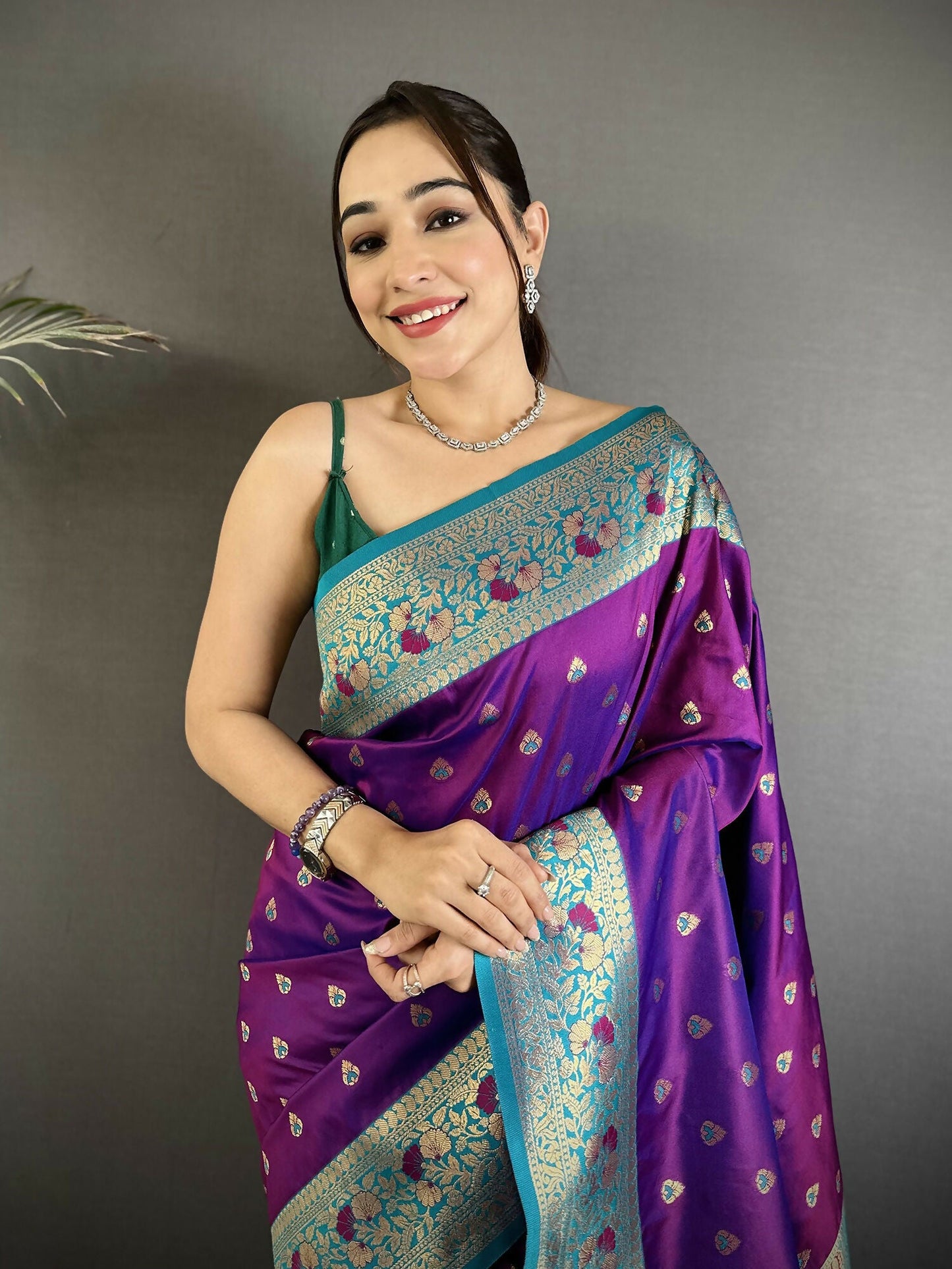 Joban Fashion Purple Intricate Motifs Soft Silk Banarasi Saree