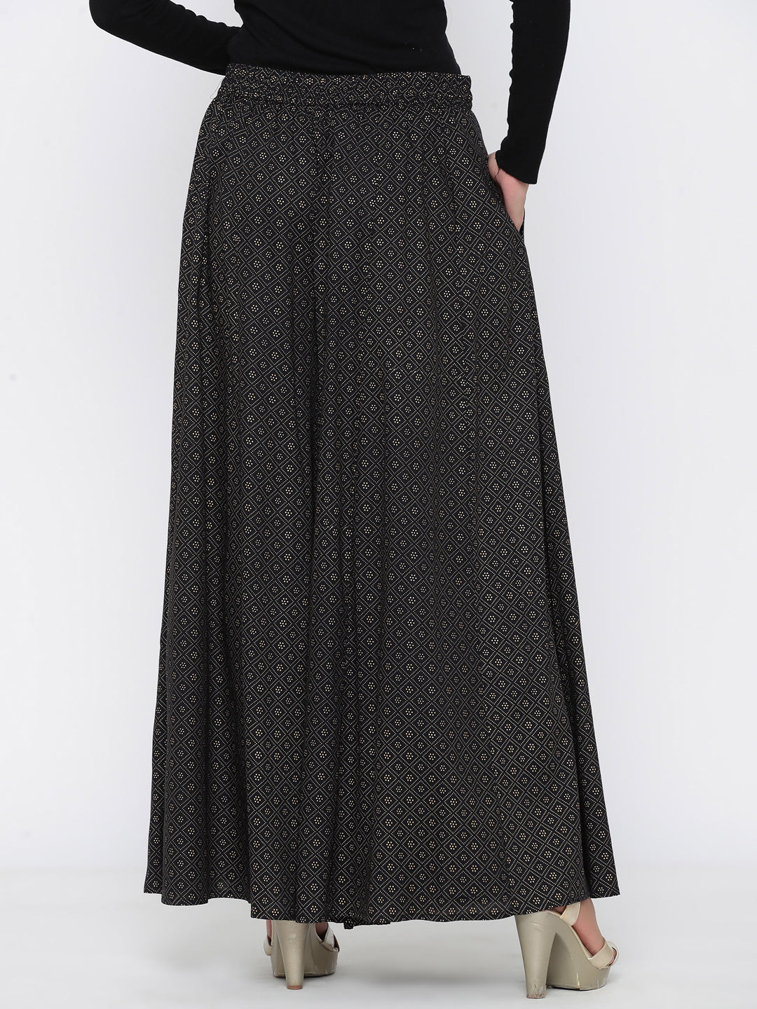 Juniper Women Black Rayon Printed Flared Palazzo