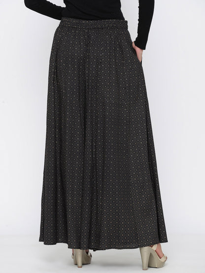 Juniper Women Black Rayon Printed Flared Palazzo