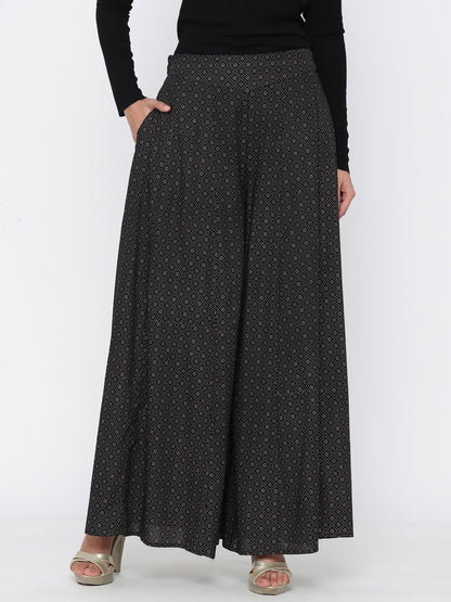 Juniper Women Black Rayon Printed Flared Palazzo