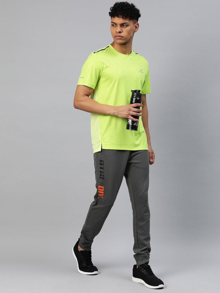 Alcis Men Printed Anti Static Slim Fit T-shirt