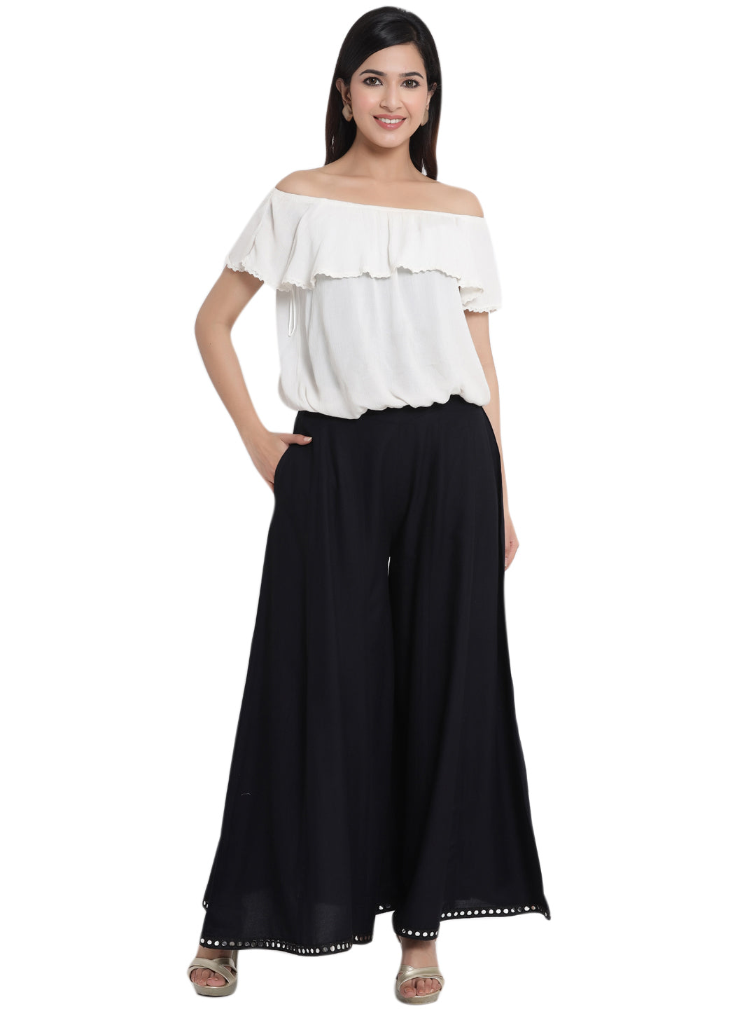 Juniper Women Black Rayon Solid Flared Palazzo