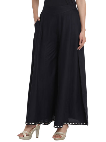 Juniper Women Black Rayon Solid Flared Palazzo