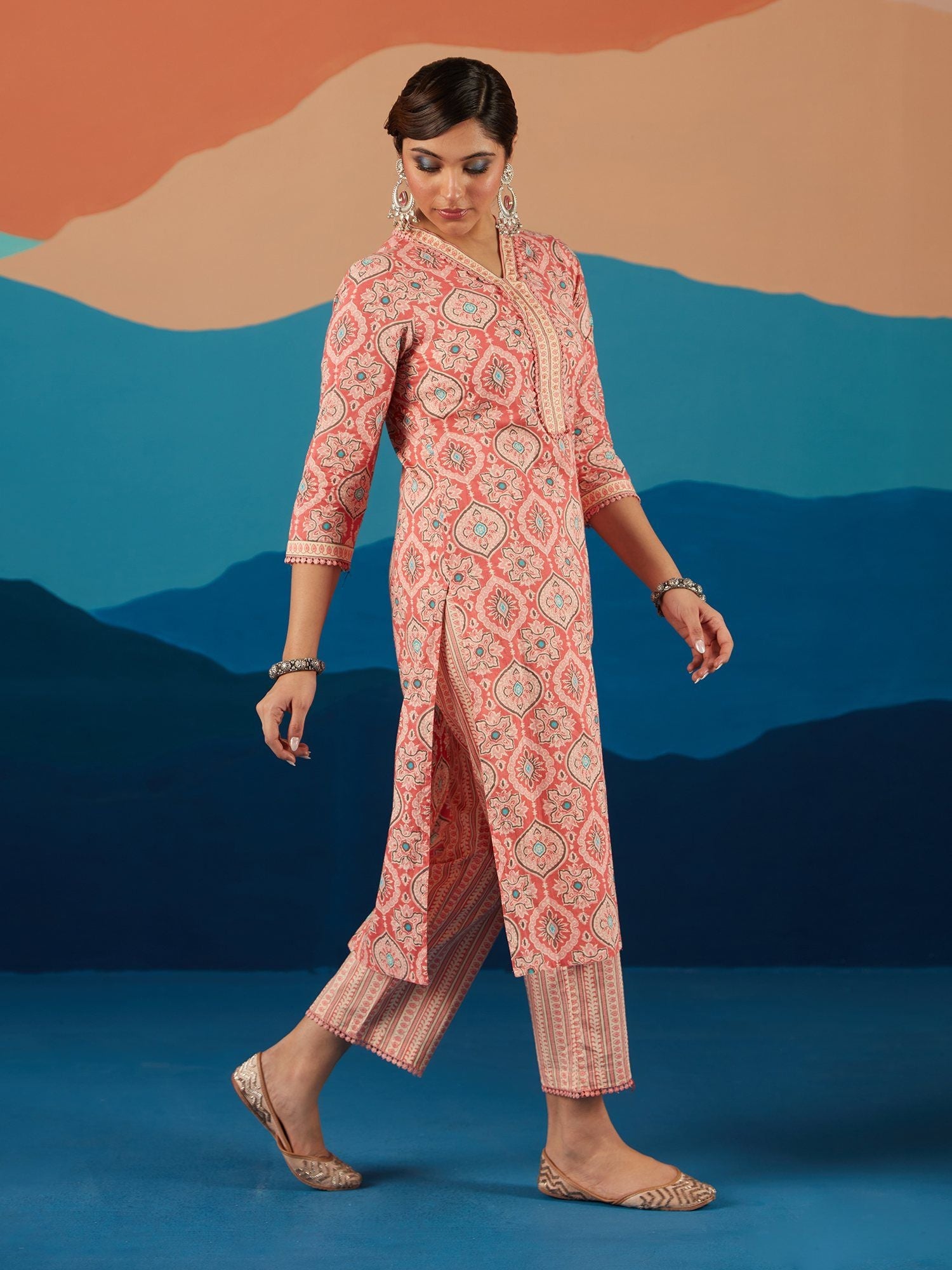 Likha Peach Jaipuri Buta printed Kurta with Dupatta LIKSKD186 (Set of 3) - M