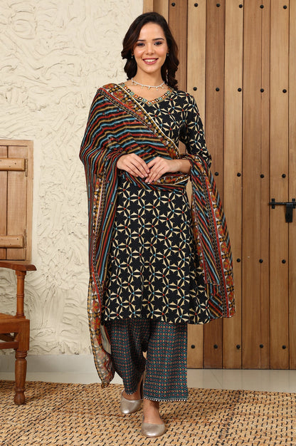 W for Woman Multi-Coloured Stripe Printed Chiffon Dupatta