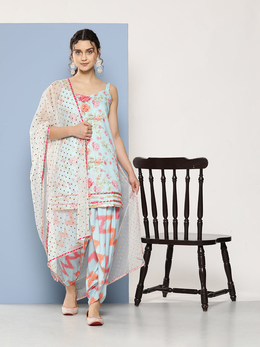Ahalyaa Women Floral Printed Gotta Patti Kurti With Dhoti Pants & With Dupatta