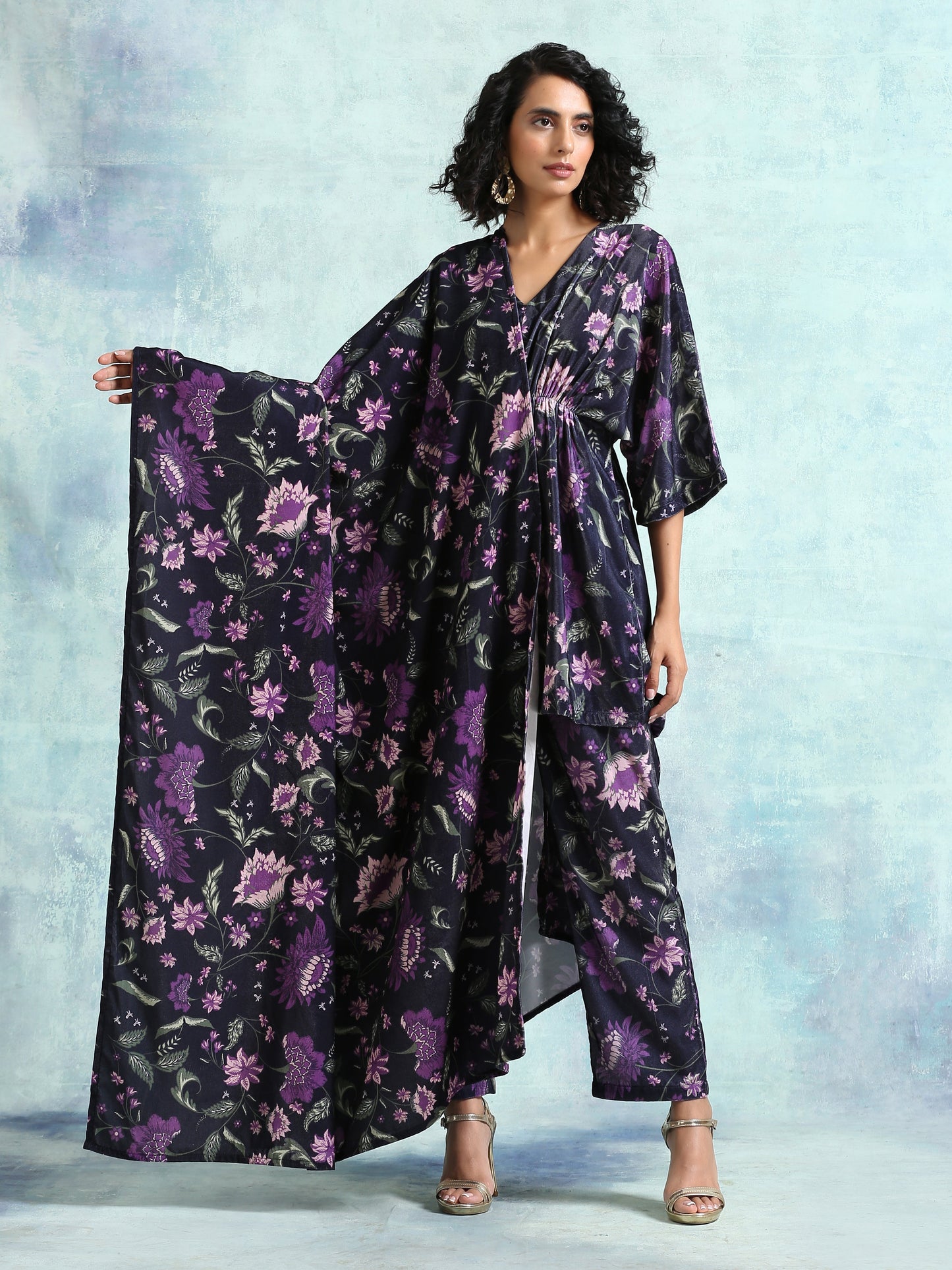 trueBrowns Black Printed Velvet Shawl