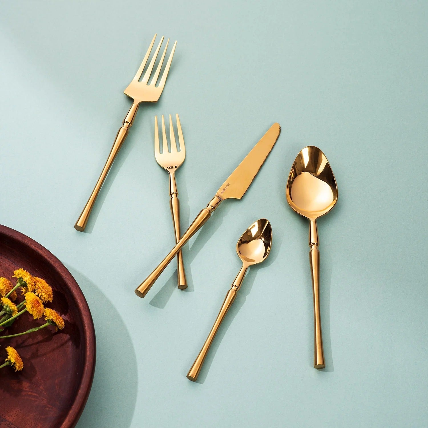 Nestroots Graceful Contours Set of 5 Cutlery with Curvy Handles