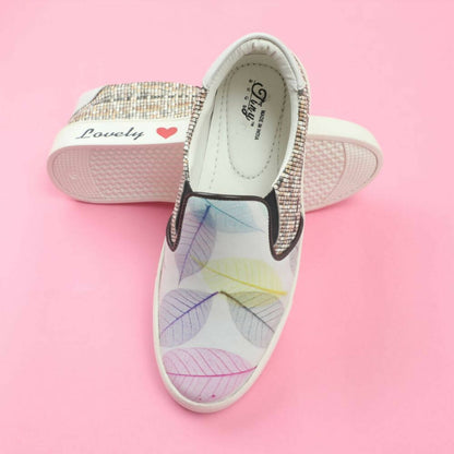 Tiny Bugs Girls Leaf Printed Slip Ons Sneakers - White