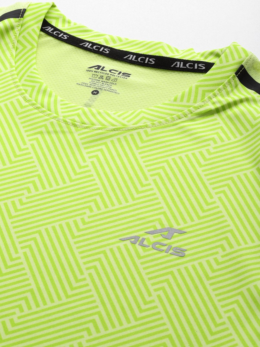 Alcis Men Printed Anti Static Slim Fit T-shirt