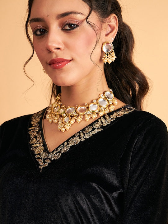 Shae by Sassafras Embroidered V-Neck Zari Velvet Kurta