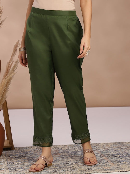 Fabmora Women Floral Embroidered Regular Kurta with Trousers & With Dupatta