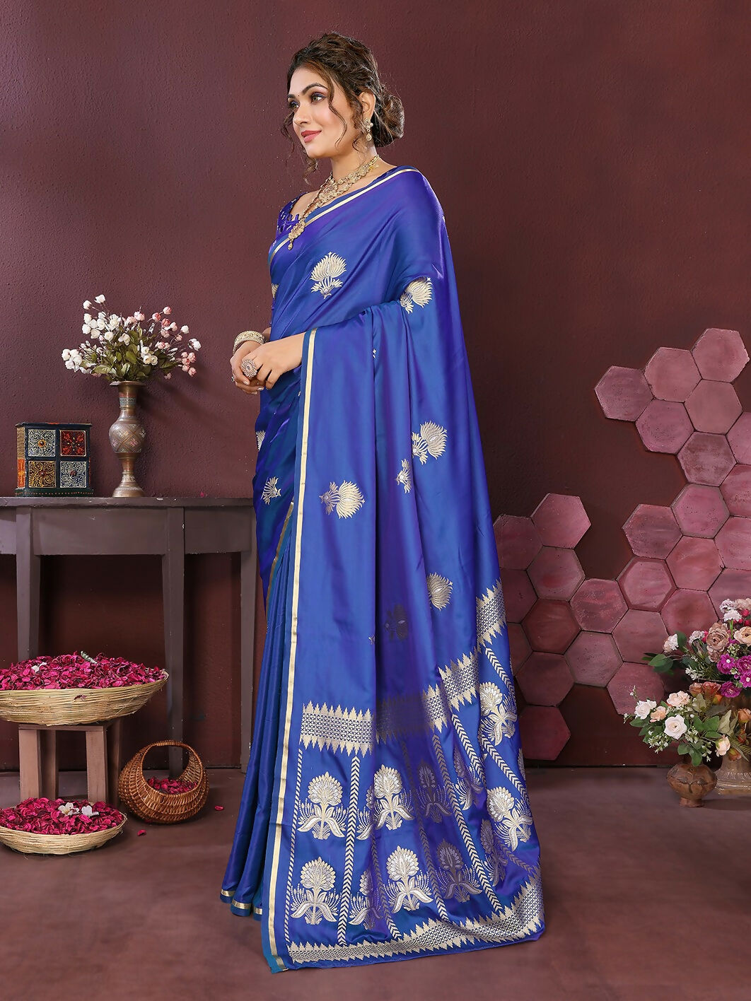 Joban Fashion Royal blue Floral Motifs Banarasi Silk Sarees