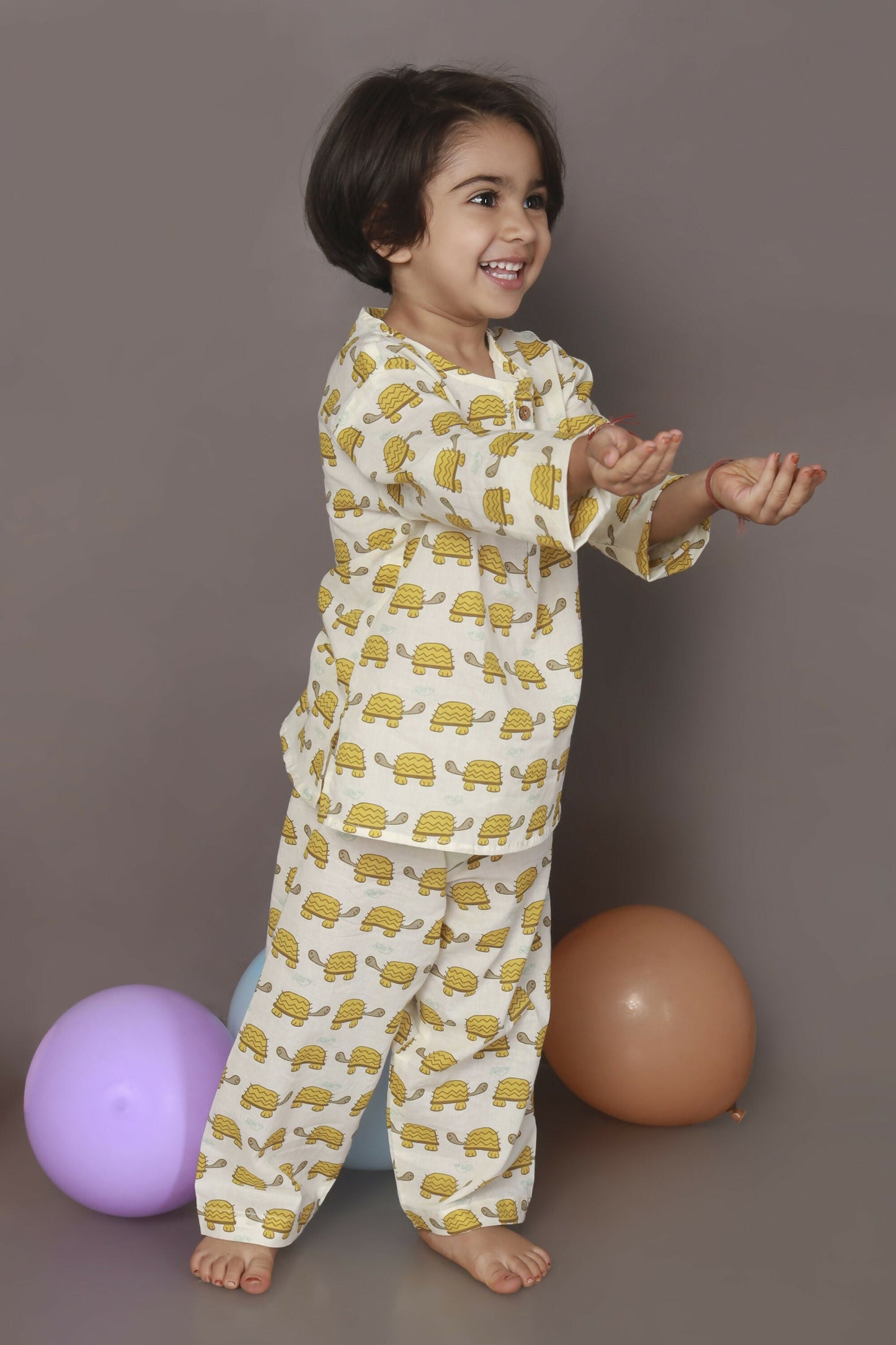 Breathables Kids Cotton Turtle Print Co-Ord Night Suit With Kurta And Pyjama – White & Yellow