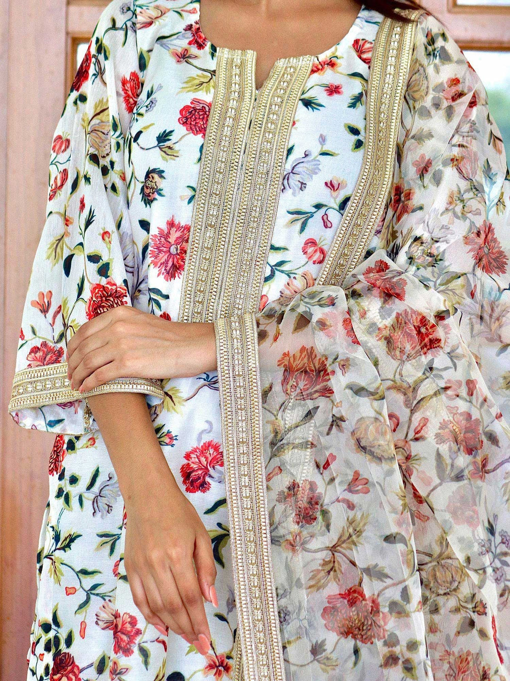 ONEWE INDIA Nimisha Suit Set (Set of 3) - Off White