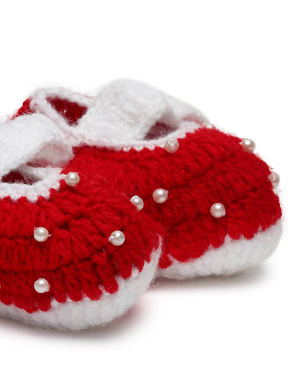 Chutput Kids Woollen Hand Knitted Self Desgin Detailed Booties - Red