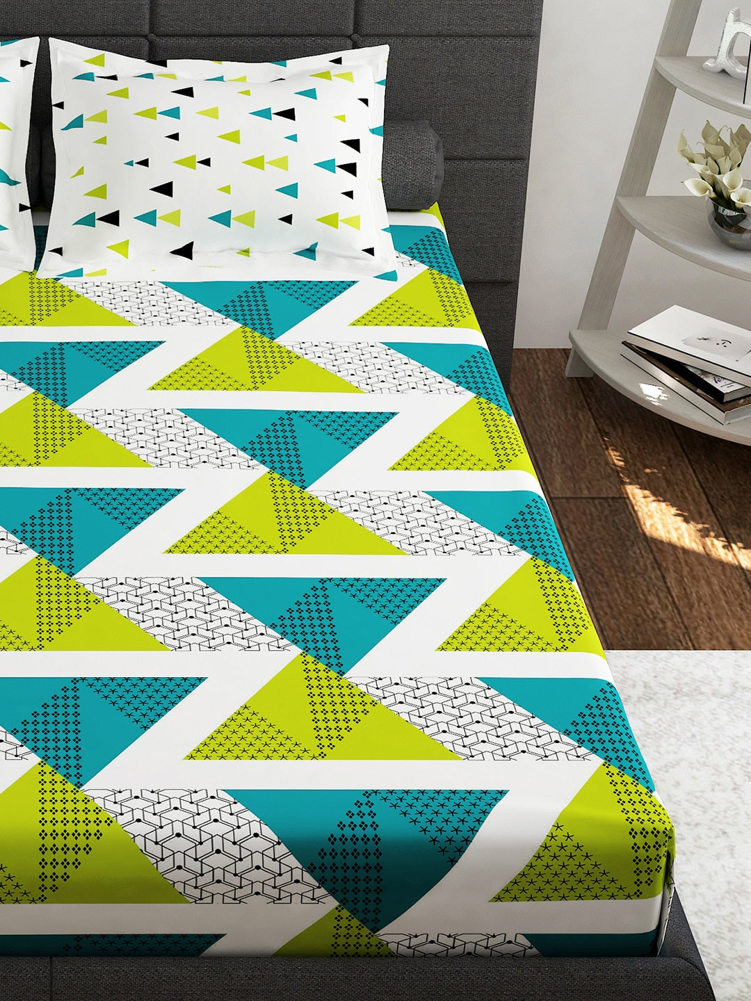 Story@home Ventura Green Geometric 152 TC Cotton Queen Bedsheet With 2 Pillow Covers