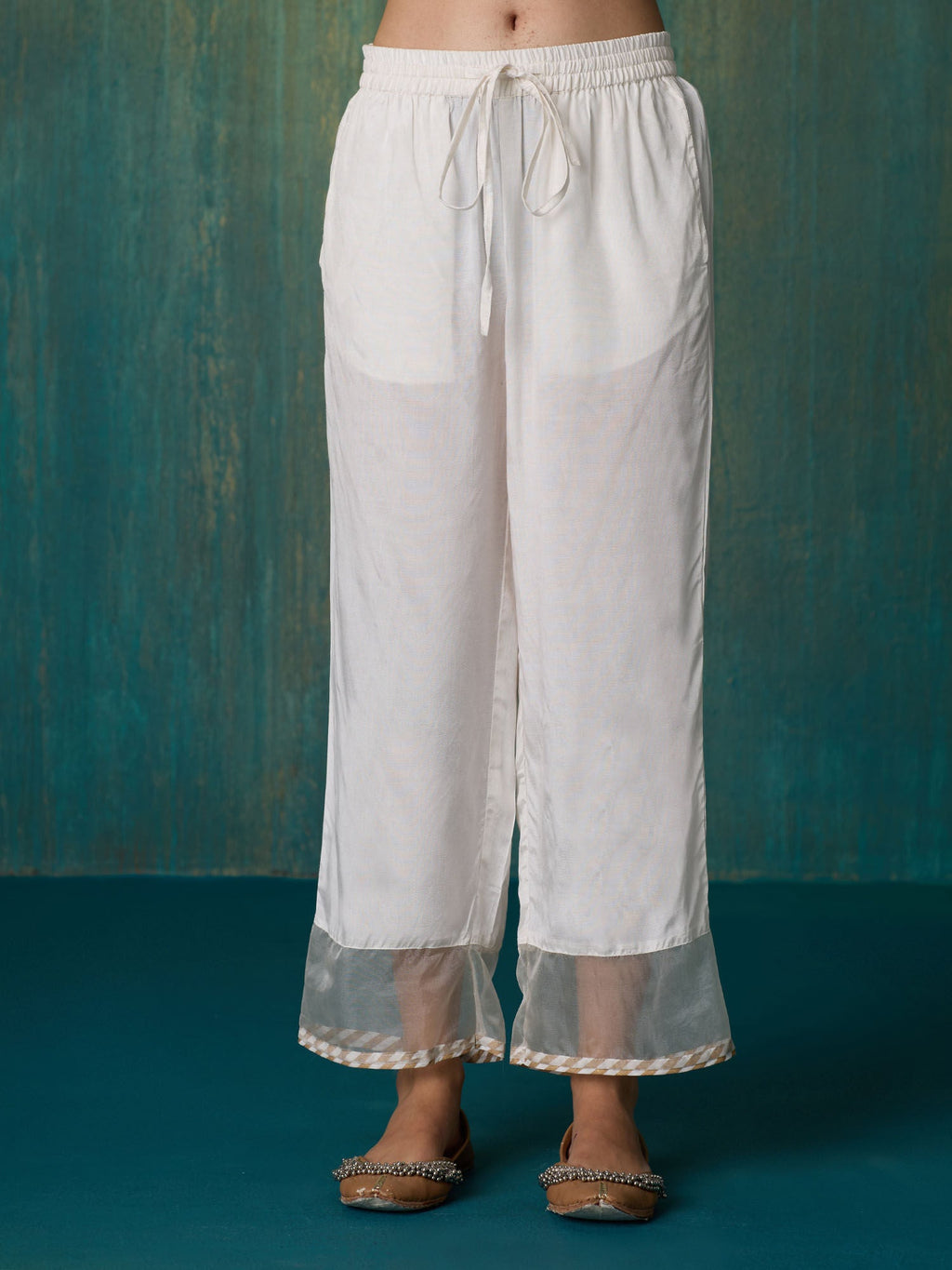 Likha White Tyohar Embroidered Kurta Pant & Organza Dupatta LIKSKD287 (Set of 3) - XL