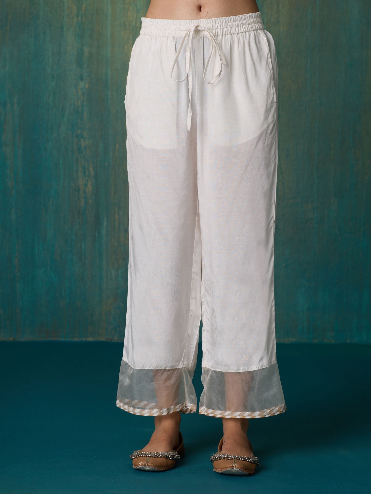 Likha White Tyohar Embroidered Kurta Pant & Organza Dupatta LIKSKD287 (Set of 3) - XL