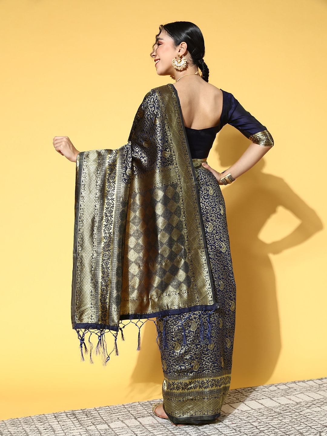Saree Mall Navy Blue & Gold-Toned Ethnic Motifs Zari Silk Blend Banarasi Sarees