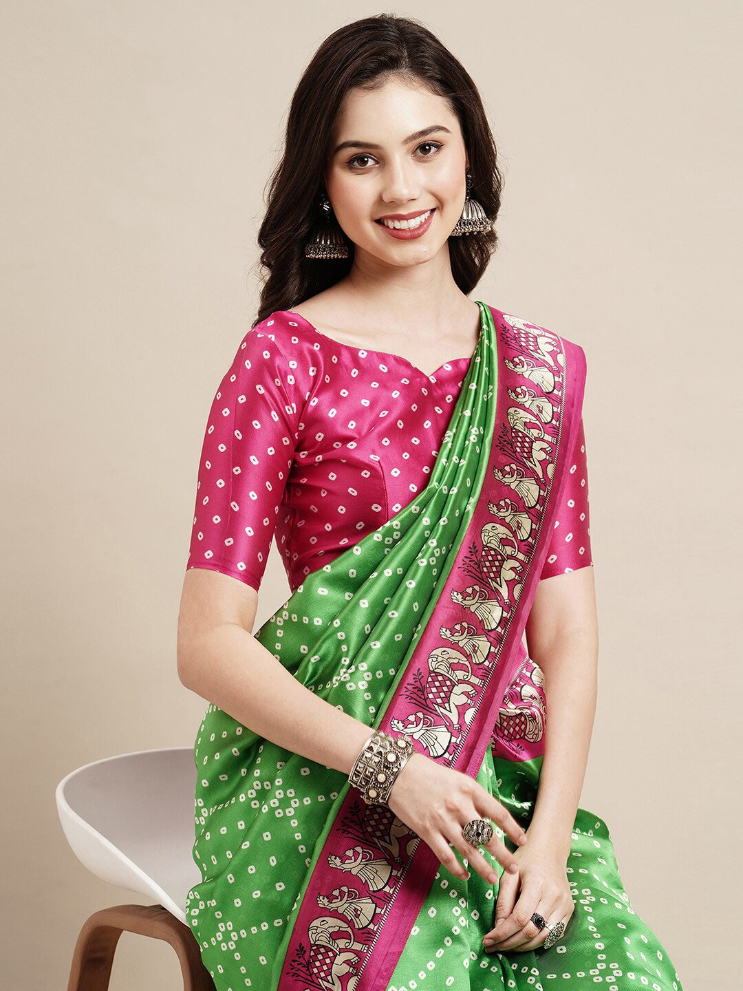 Saree Mall Green & Fuchsia Bandhani Silk Blend Bandhani Sarees