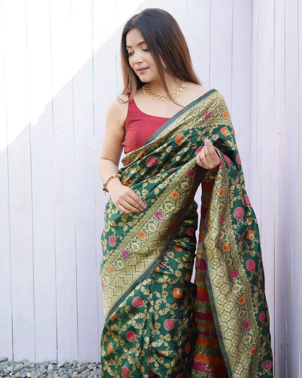 Women's Wedding Wear Banarsi Soft Silk Saree & Blouse