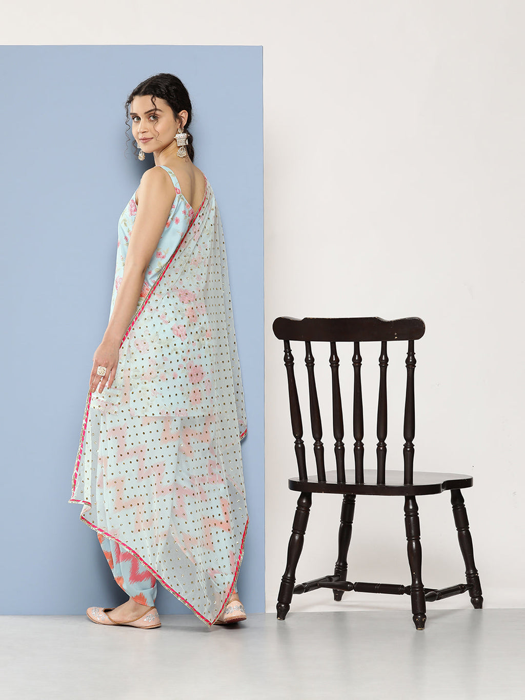 Ahalyaa Women Floral Printed Gotta Patti Kurti With Dhoti Pants & With Dupatta