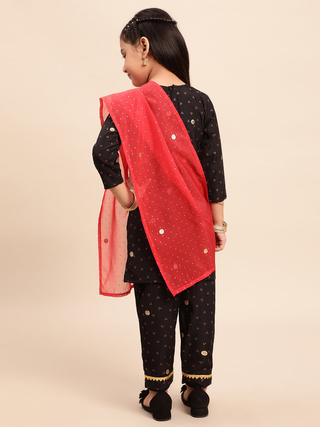 Ahalyaa Black Crepe Straight Kurta Sets