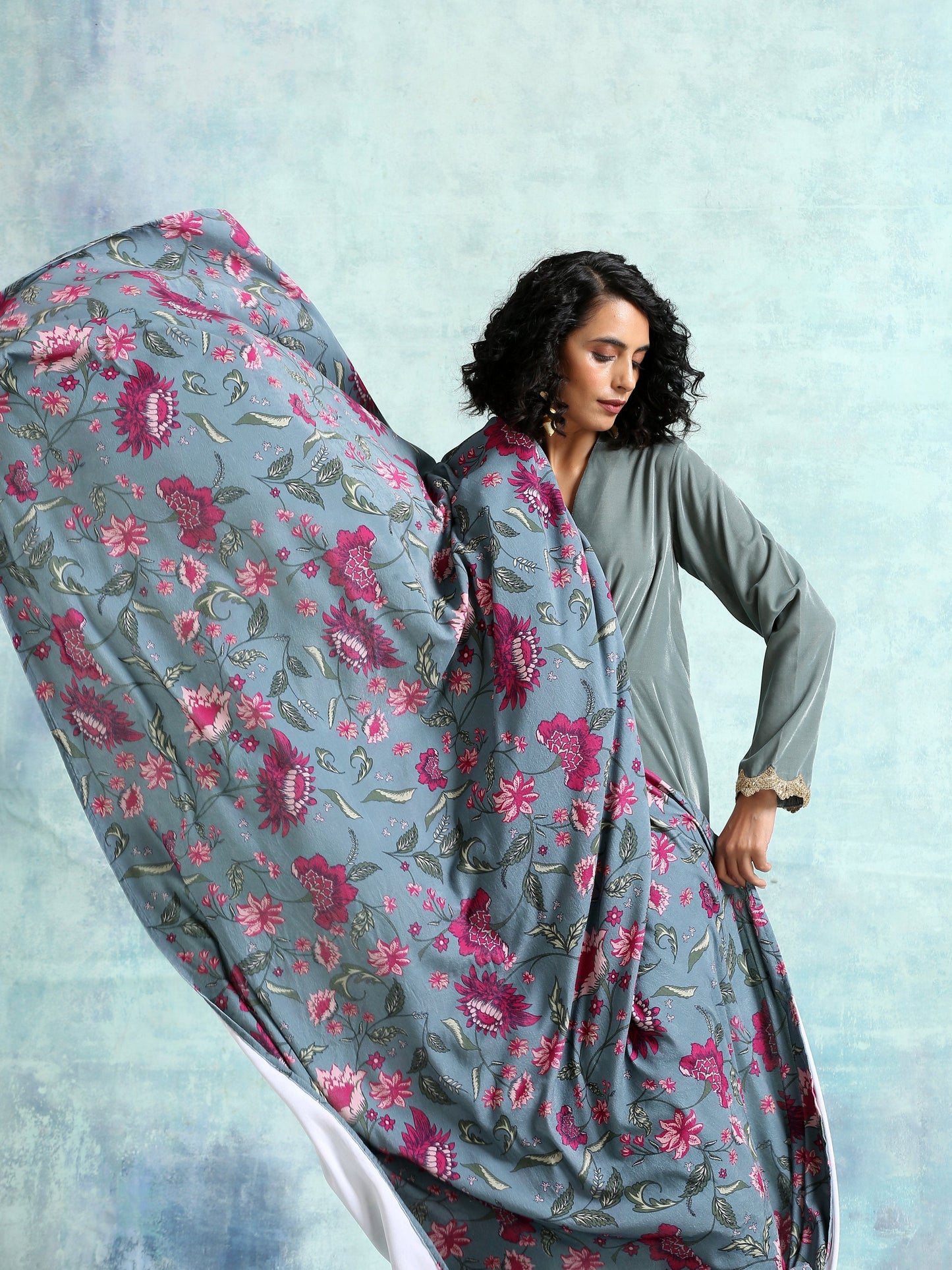 trueBrowns Grey Printed Velvet Shawl