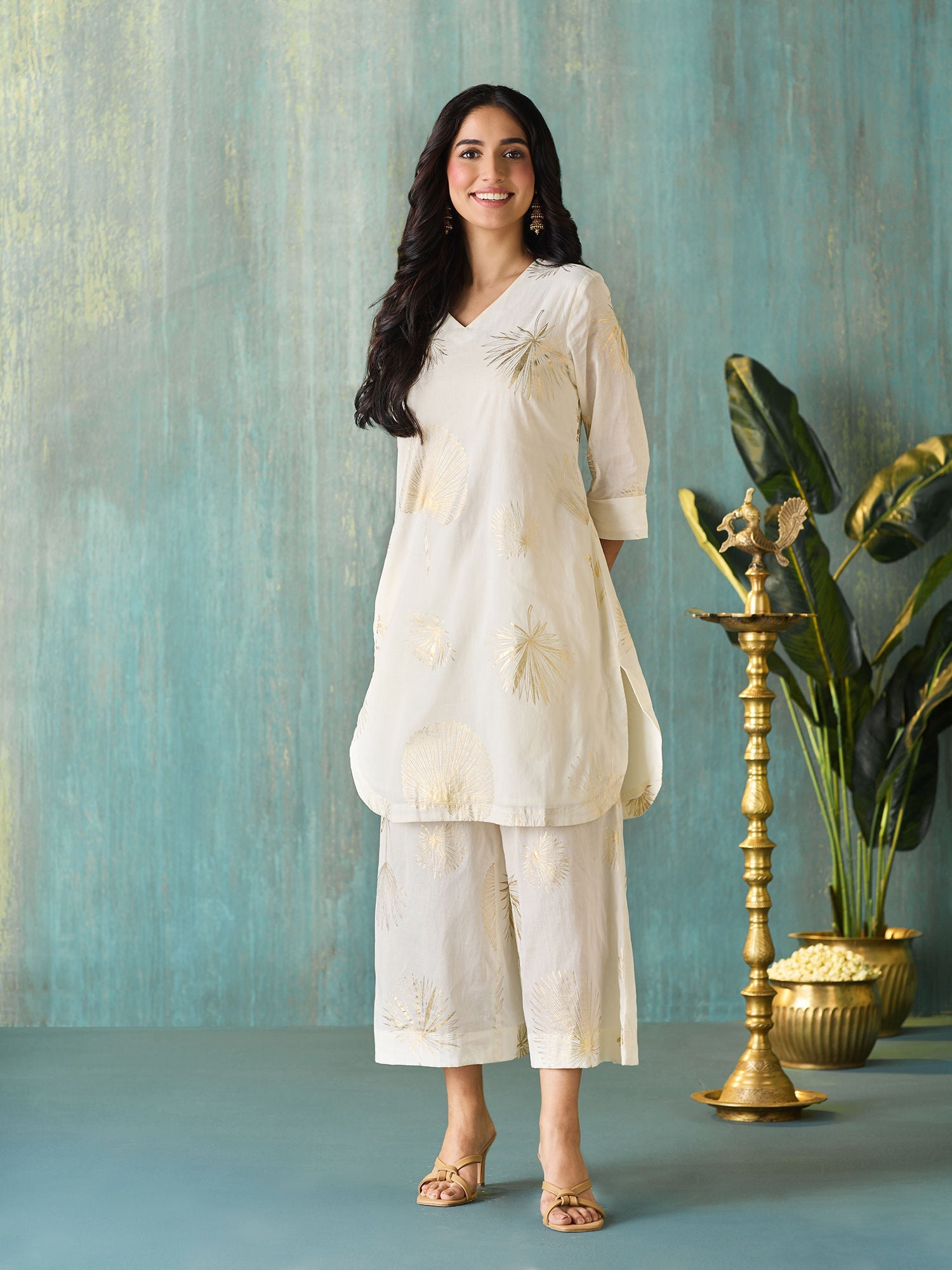 Likha Off-White Tyohar Chanderi Foil Printed Co-ord Set LIKSKD294 (Set of 2)